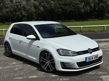 VOLKSWAGEN GOLF 2.0 TDI BlueMotion Tech GTD